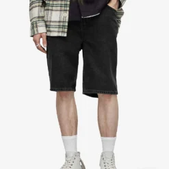 AllSaints Alva Relaxed-fit Low-rise Denim Shorts -Default Template 4 R04087389 WASHEDBLACK ALT02